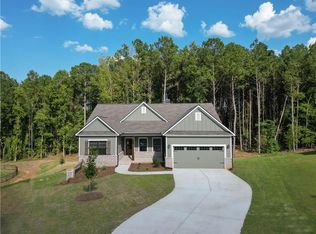 1608 Red Oak Ln, Loganville, GA 30052