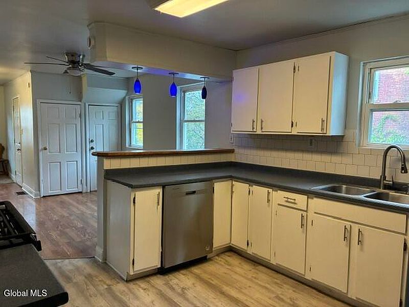5th image of 1572 3rd Street