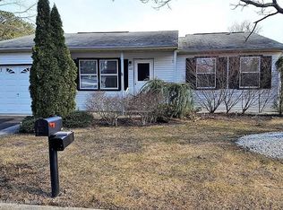 108 Chelsea Dr, Whiting, NJ 08759