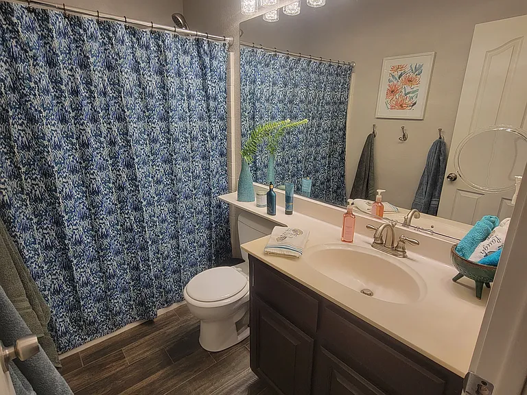 1624 Exeter Ct — Photo 8