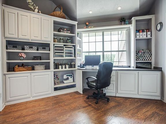 3rd image of 5412 Lancelot Ln