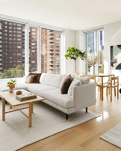 280 W 24th St #10I Photo 1