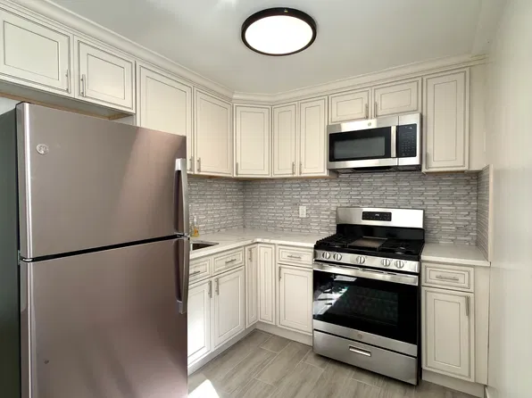 (undisclosed Address), Staten Island, NY 10306