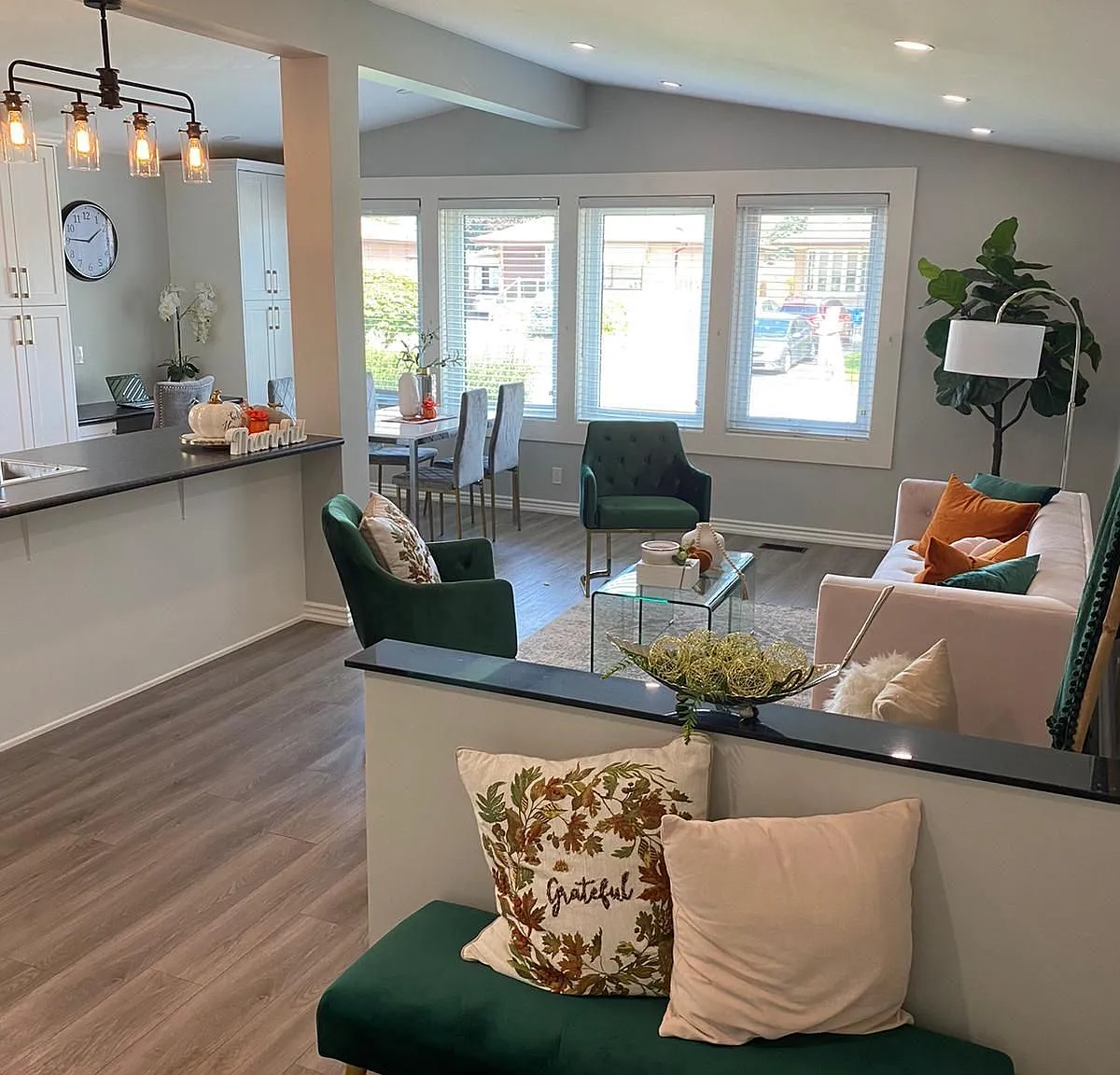 3 bed, $2,999 — Photo 4