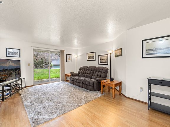 3rd image of 9910 SW Trapper Ter