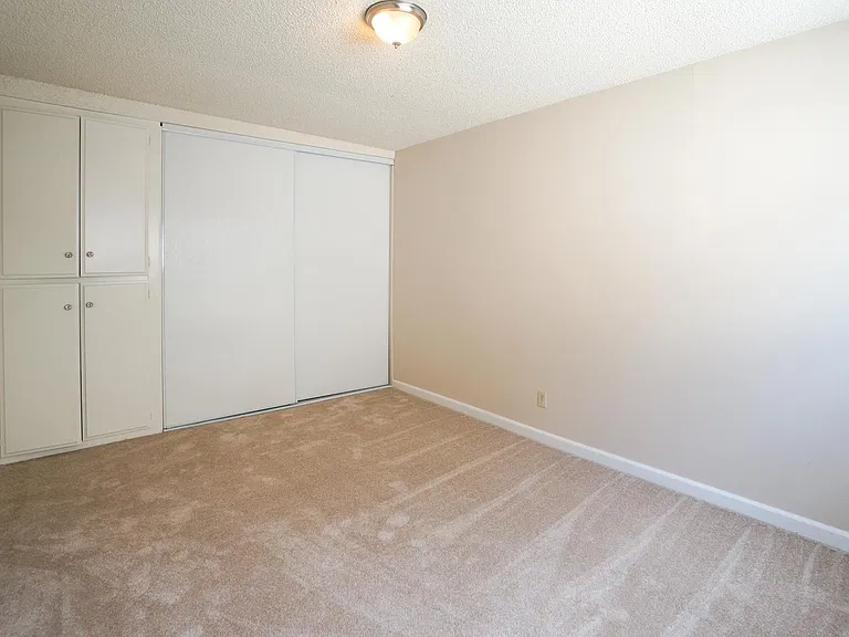 4615 Hamilton St #9 — Photo 5