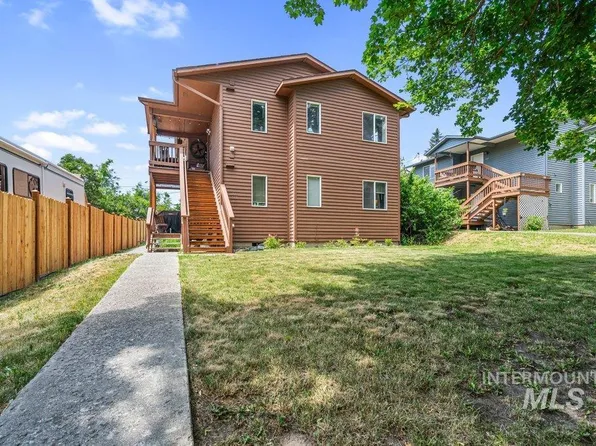 511-13 N Washington St, Moscow, ID 83843