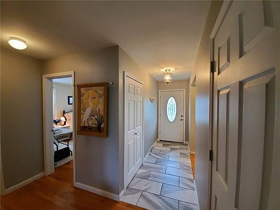 2nd image of 4414 Magnolia Dr