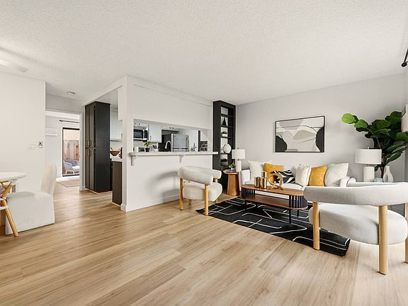 5th image of 4549 33rd St Unit 2