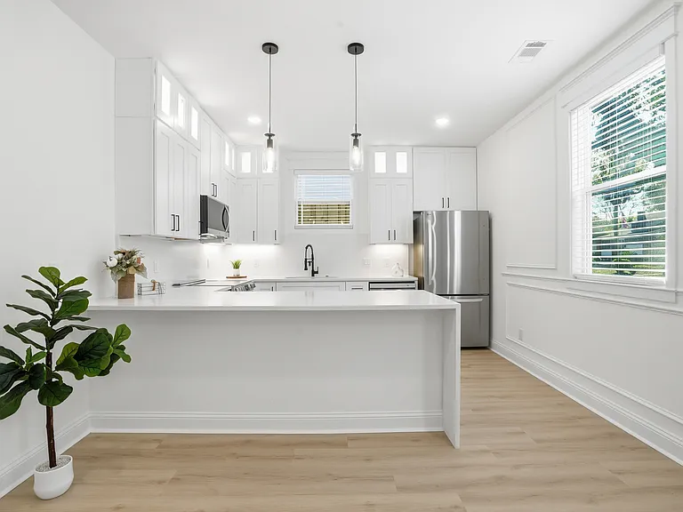 1228 E Anderson St #B — Photo 9