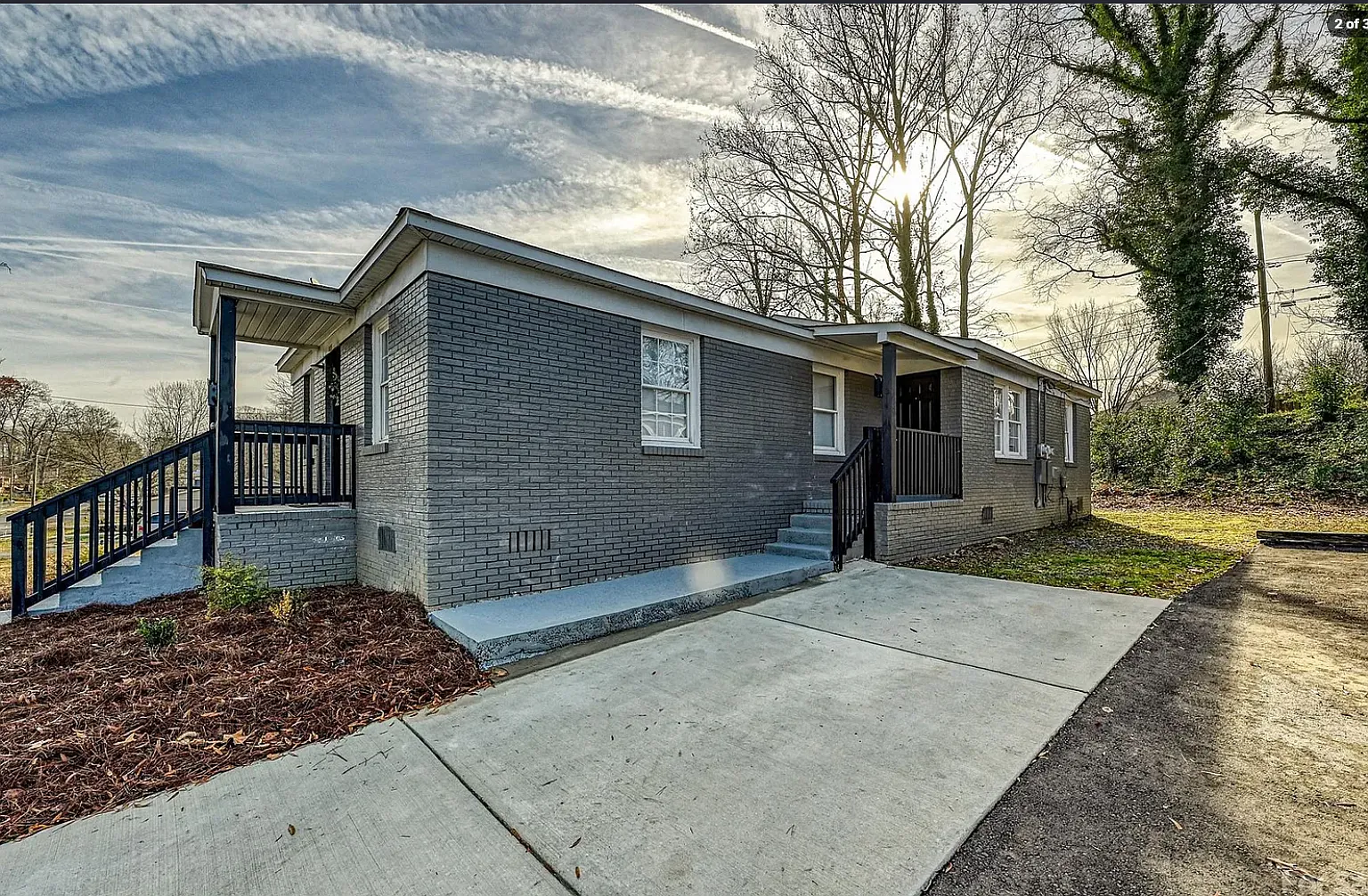2 bed, 700 sqft, $1,350 — Photo 2