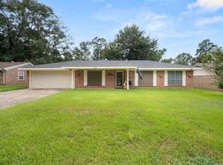 134 Powell Dr, Leesville, LA 71446