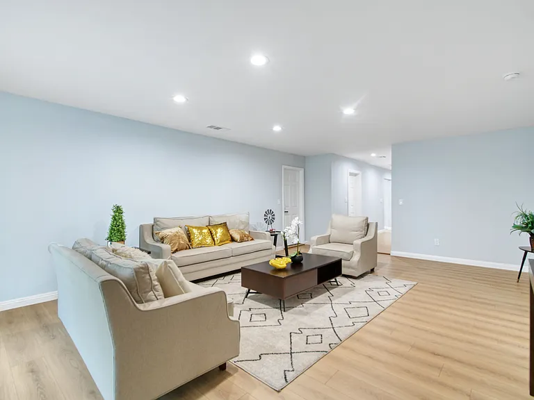 3815 Oakdale Ave — Photo 9
