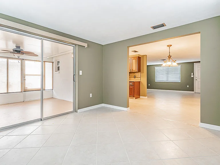7715 Sue Ellen Dr — Photo 9