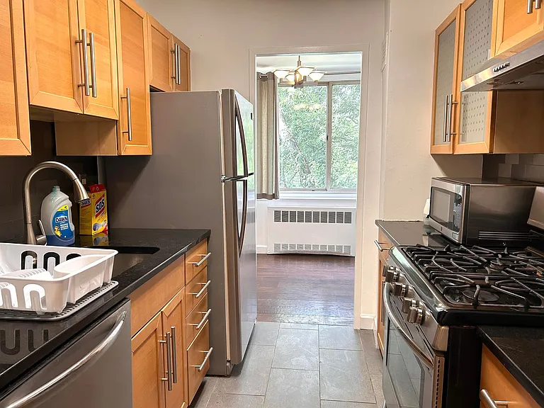 4000 Tunlaw Rd NW #318 — Photo 9