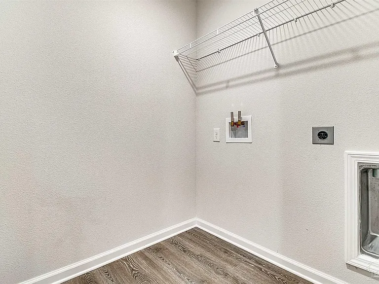 1756 Paisleigh Dr — Photo 11