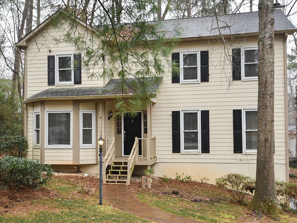 1st image of 3904 Millwood Ln