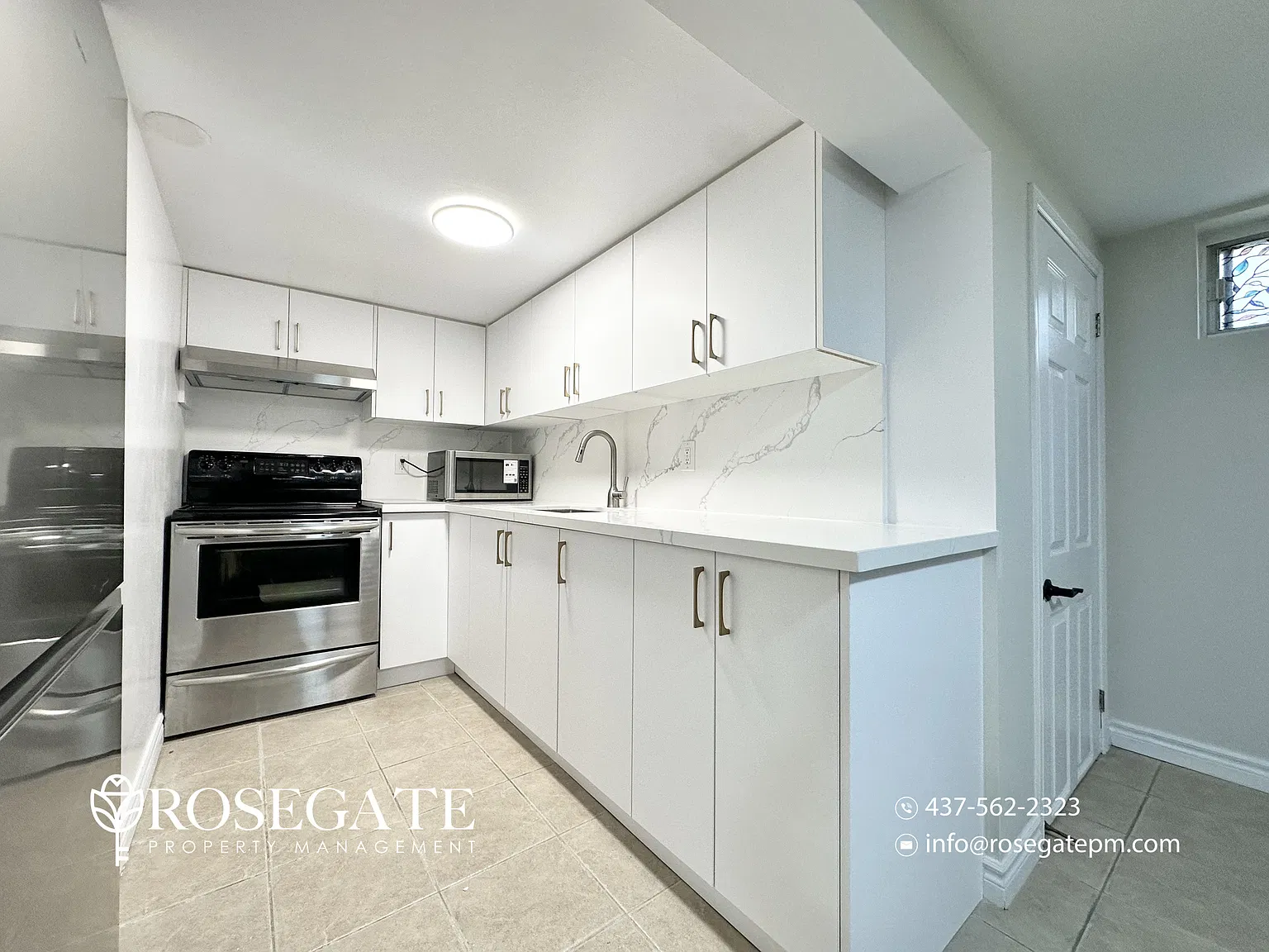 218 Taylor Mills Drive North Richmond Hill — Photo 3