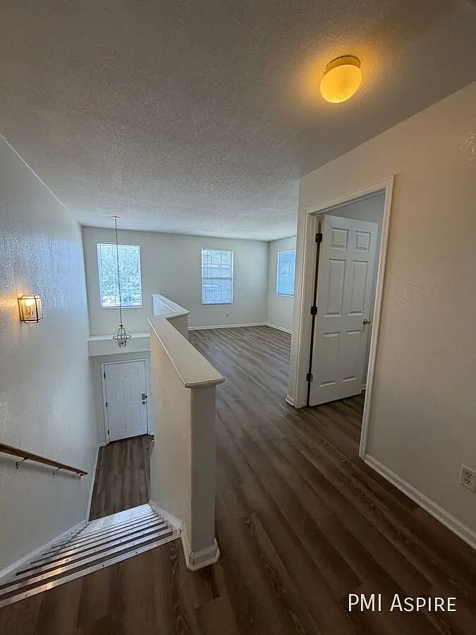 New Floor and Window A/C! — Photo 3