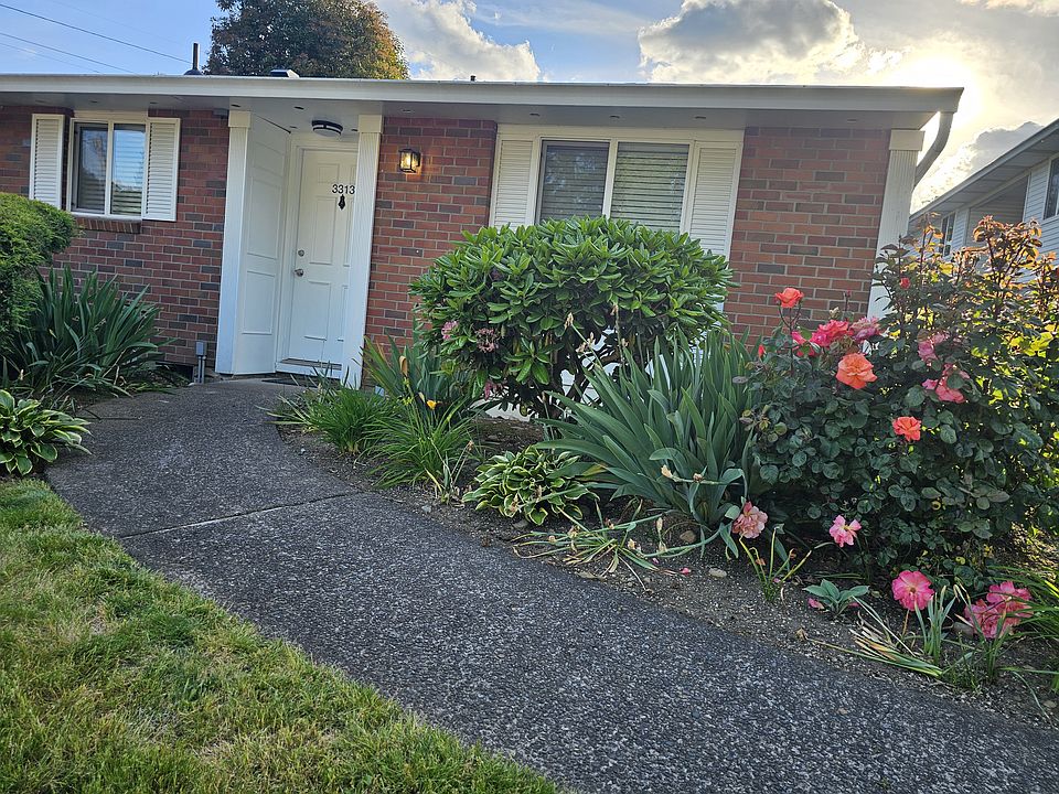 1st image of 3313 SE 148th Ave