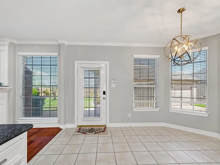 4303 Noble Oak Trl — Photo 13