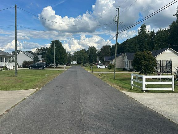 5th image of 270 Childmark Dr