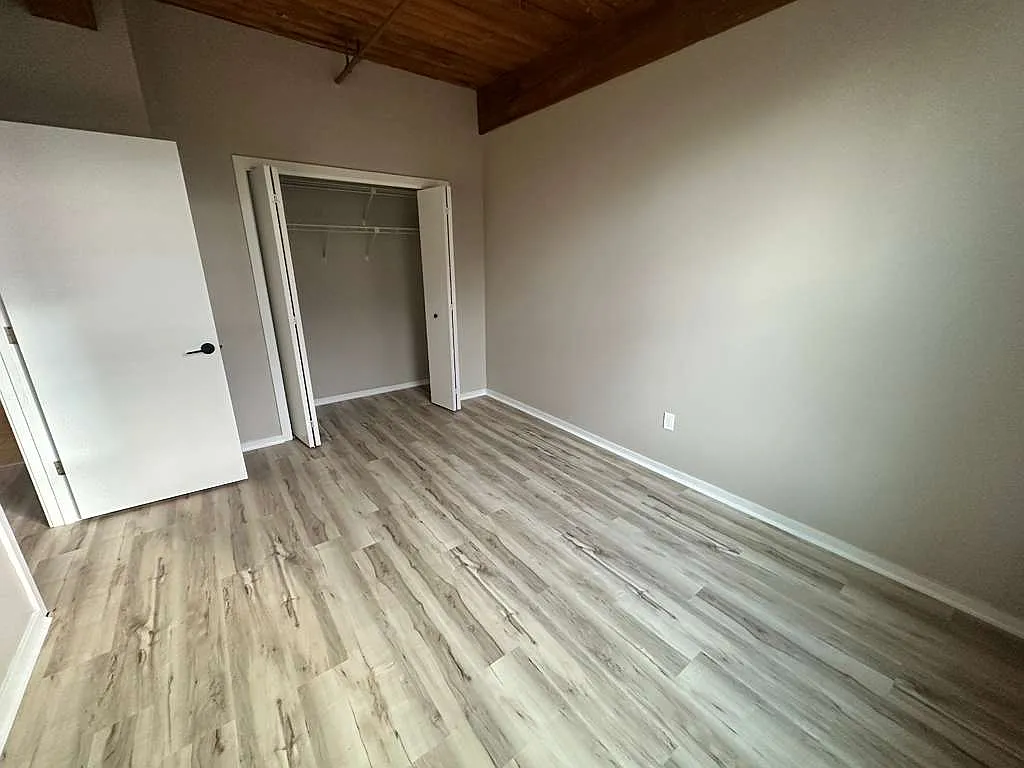 1 bed, 700 sqft, $1,500 — Photo 3