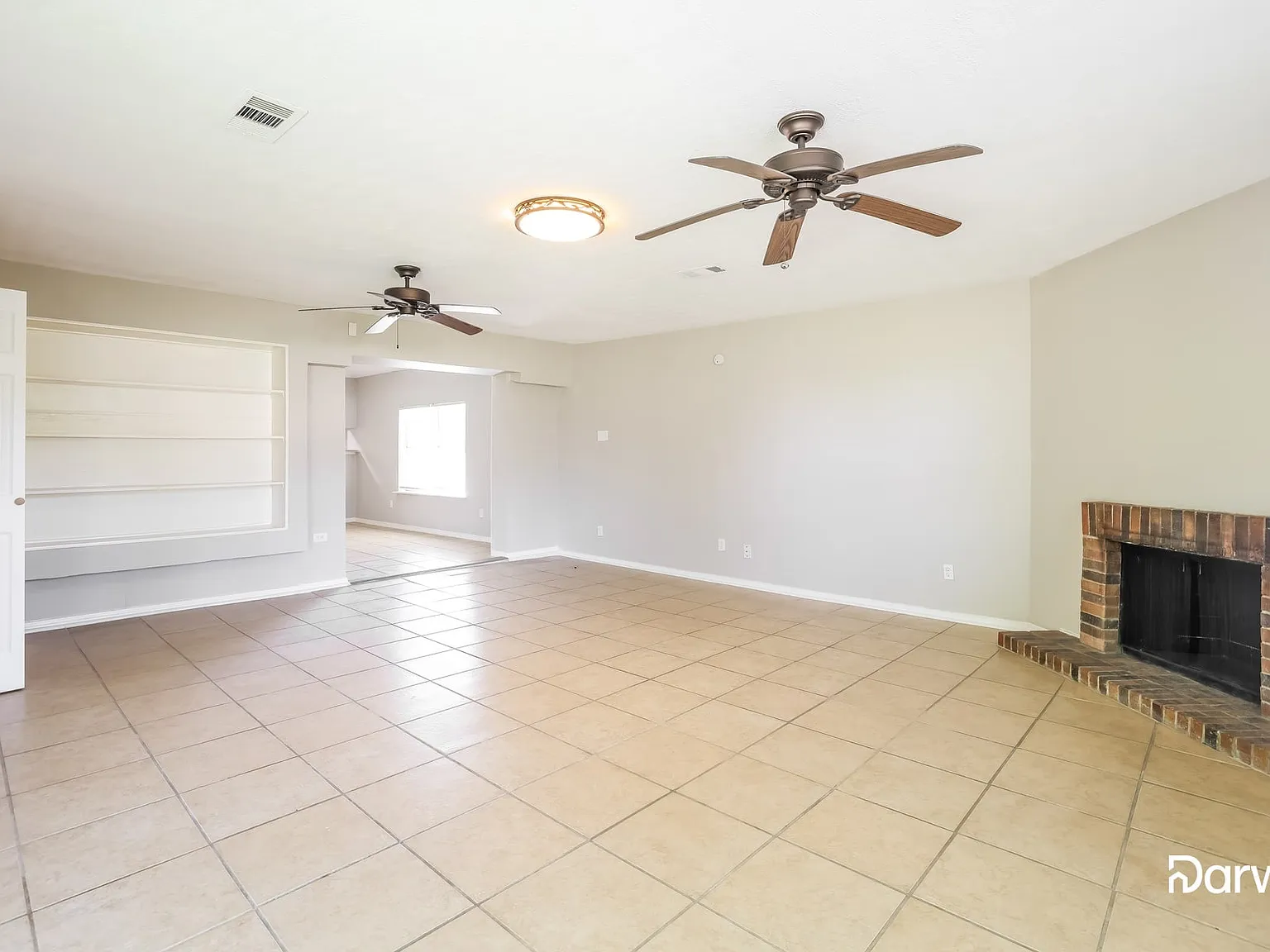 3 bed, 2.0 bath, 1872 sqft, $1,825 — Photo 4