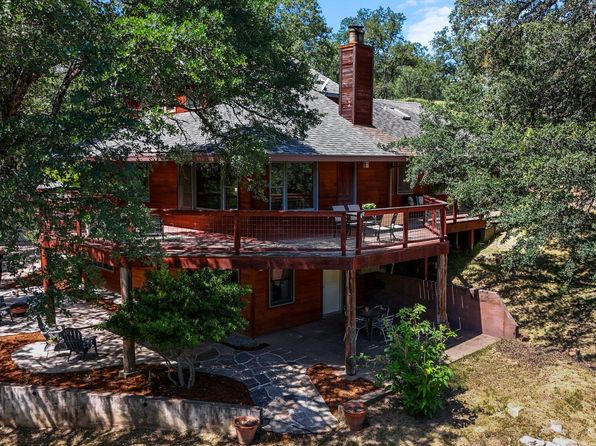 10622 Petunia Ln, Palo Cedro, CA 96073