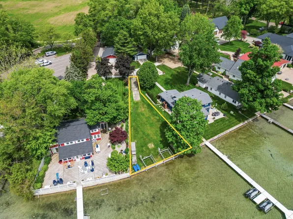 68103 Crooked Creek Rd, White Pigeon, MI 49099