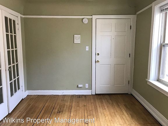 4th image of 1527 N Marshall St APT 37