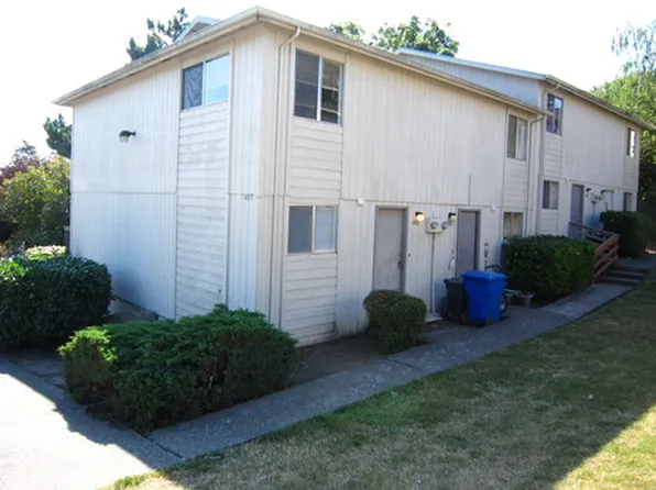 1484 Salishan St SE, Salem, OR 97302
