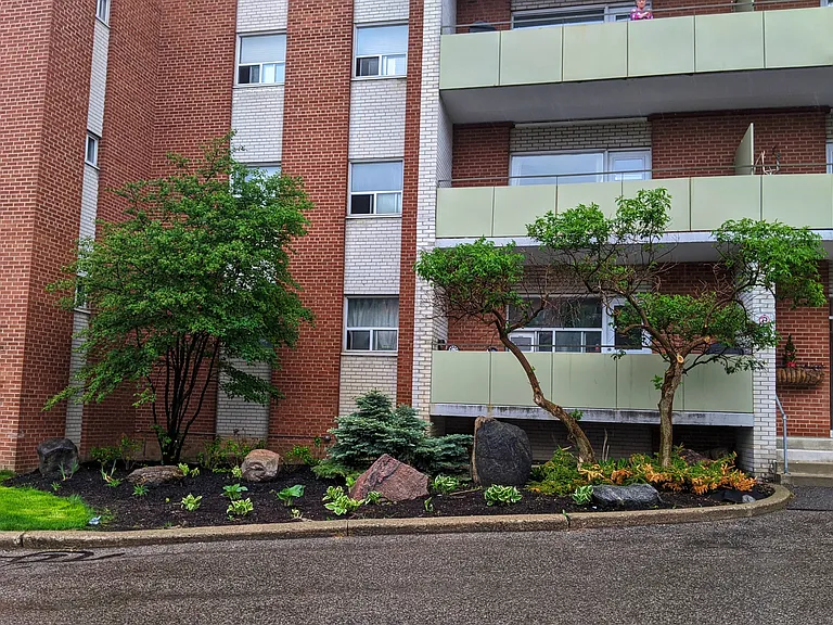 60 Laverock Ave #504 — Photo 3