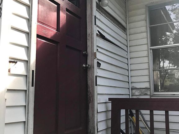 4th image of 4208 Quincy St