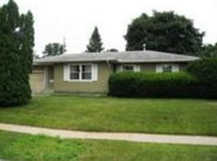 206 Hilltop Ct, Milan, IL