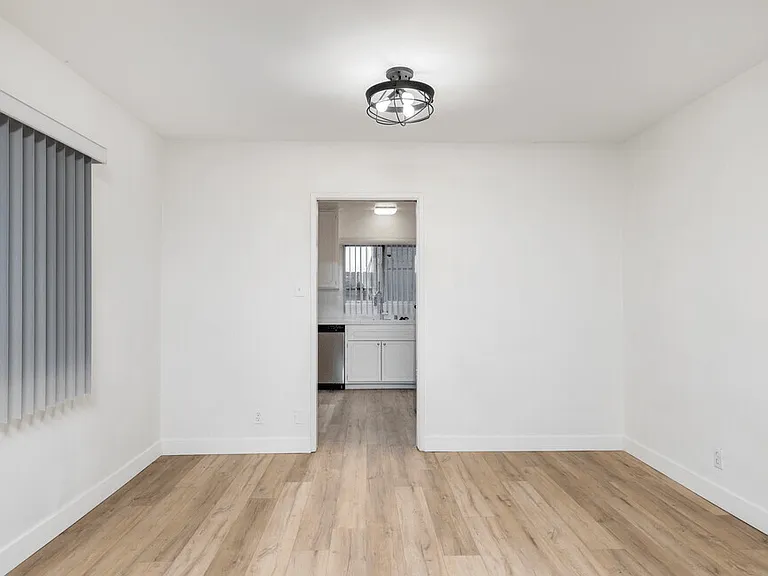1831 Glendon Ave — Photo 22