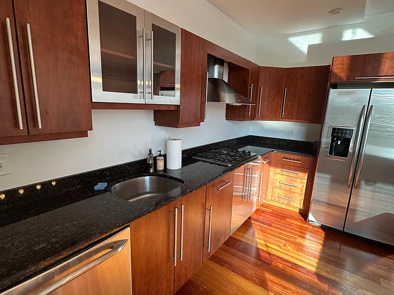 10 Ocean Ave #101 — Photo 21