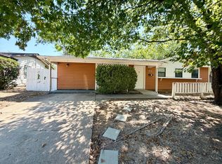 816 Denton Dr, Euless, TX 76039