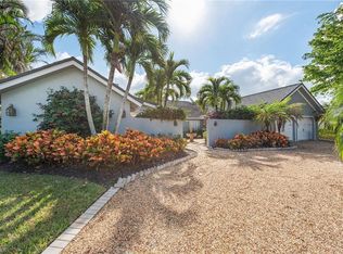 744 Willowhead Dr, Naples, FL 34103