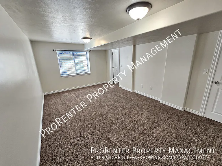 1911 S 1485 W — Photo 24