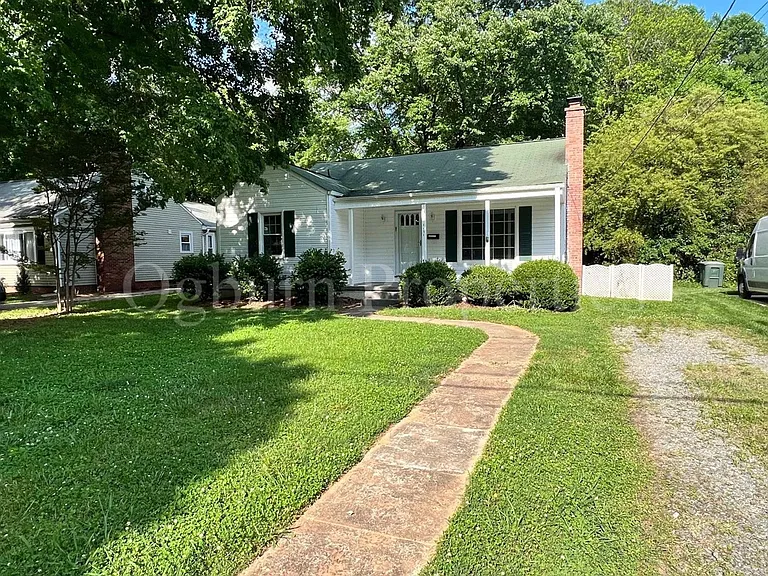 1131 Melrose St — Photo 1