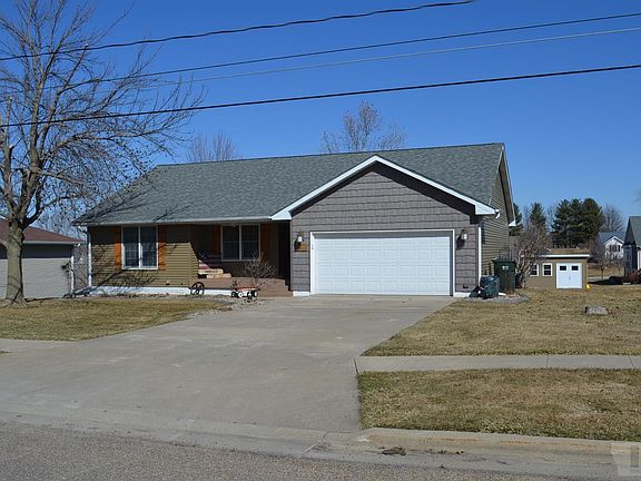 3rd image of 601 21st Ave W