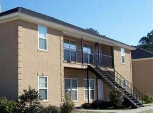 22 E Dubois St #2C, Pembroke, GA 31321