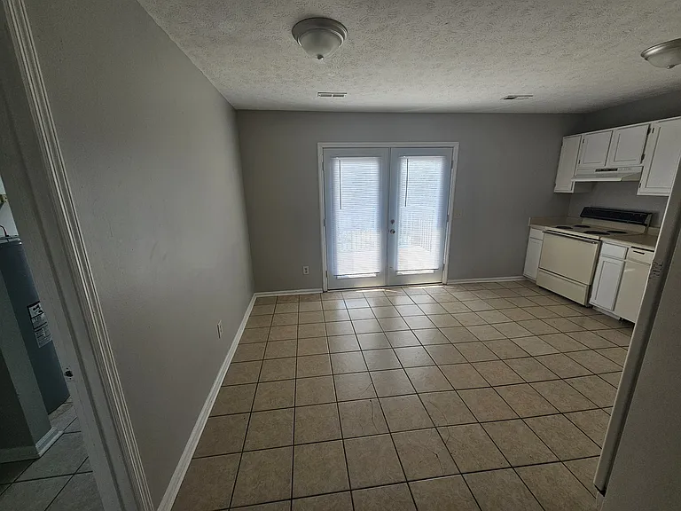 214 S Keeneland Dr #B — Photo 15