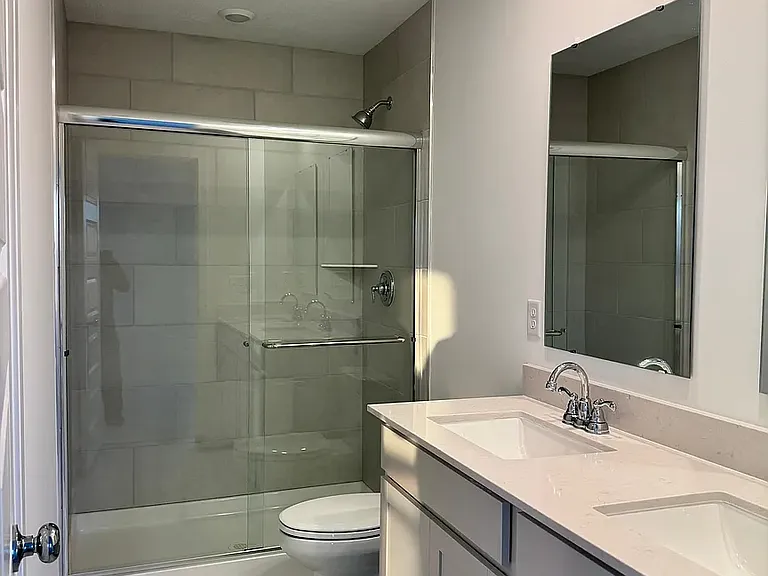 422 W Michigan St — Photo 11