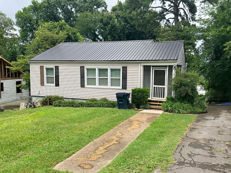 2nd image of 3703 Sullivan Ave