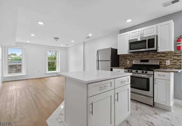 223 Main St #2 — Photo 4