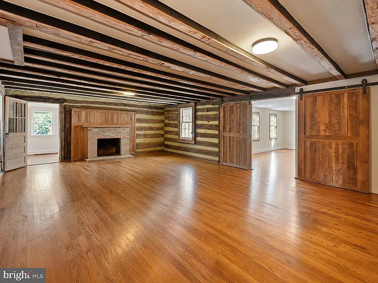 326 Walker Rd — Photo 20