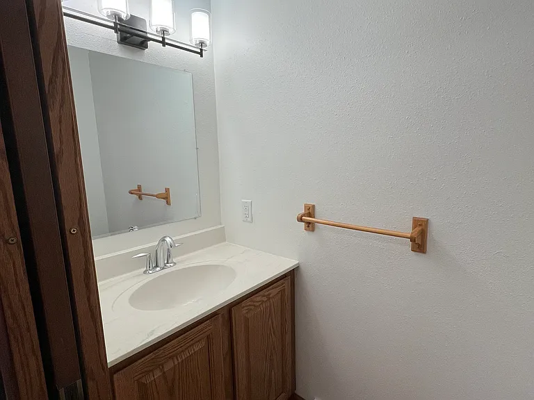 1505 Hoover St #B — Photo 15