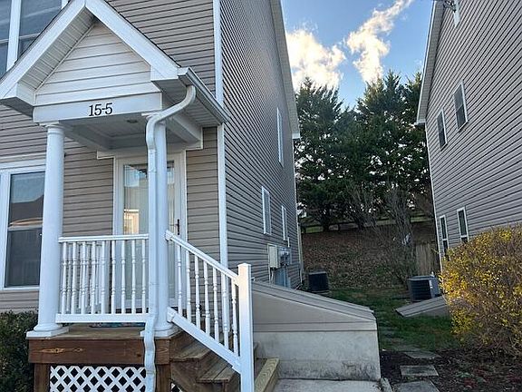 3rd image of 15-5 Beverly Ct